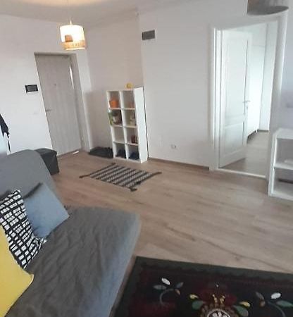 Apartament Central. Bloc Nou. Apartment Bacau Luaran gambar